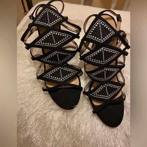 Black Velvet Aztec pattern by JustFab with silver studs Stiletto Heel Sz 6.5 NWT - Picture 9 of 12